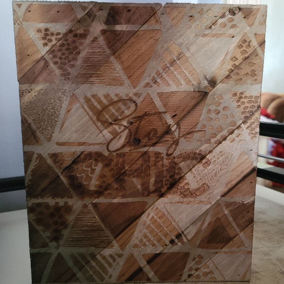 Stay Chic Wood Decor - Picture 3 of 4